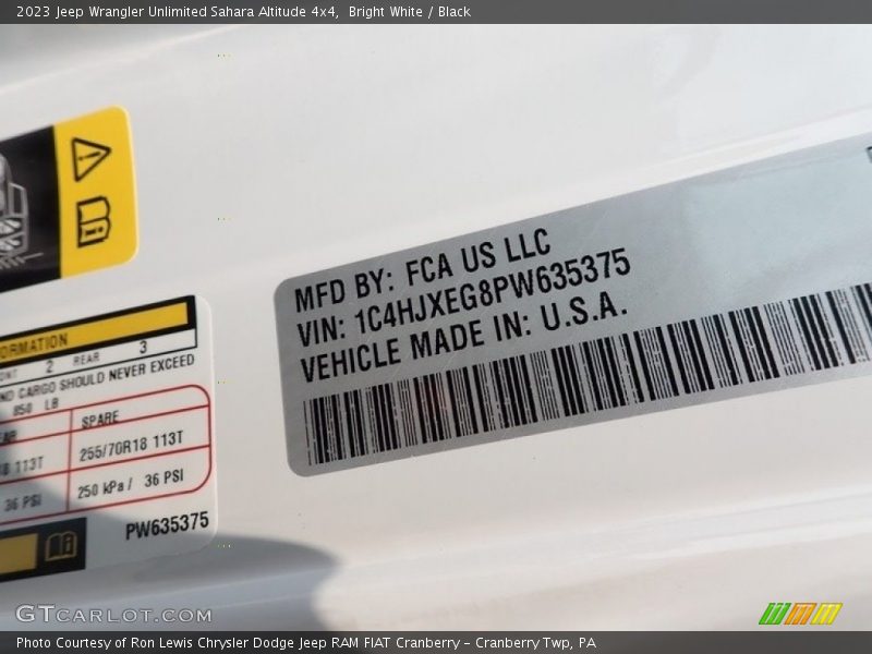 Bright White / Black 2023 Jeep Wrangler Unlimited Sahara Altitude 4x4