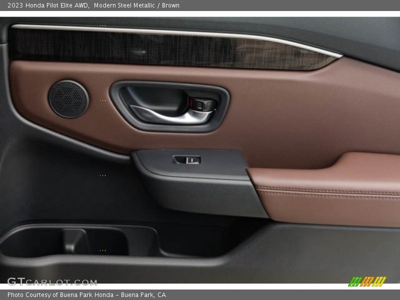 Modern Steel Metallic / Brown 2023 Honda Pilot Elite AWD