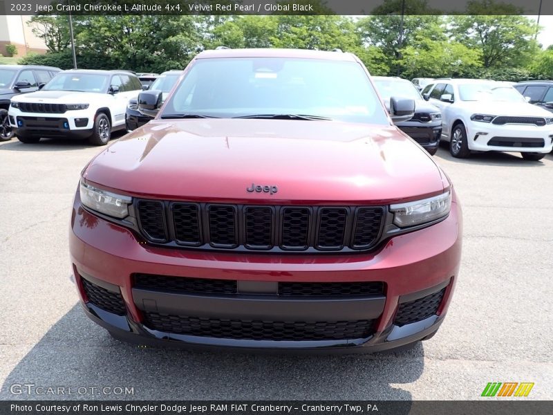 Velvet Red Pearl / Global Black 2023 Jeep Grand Cherokee L Altitude 4x4