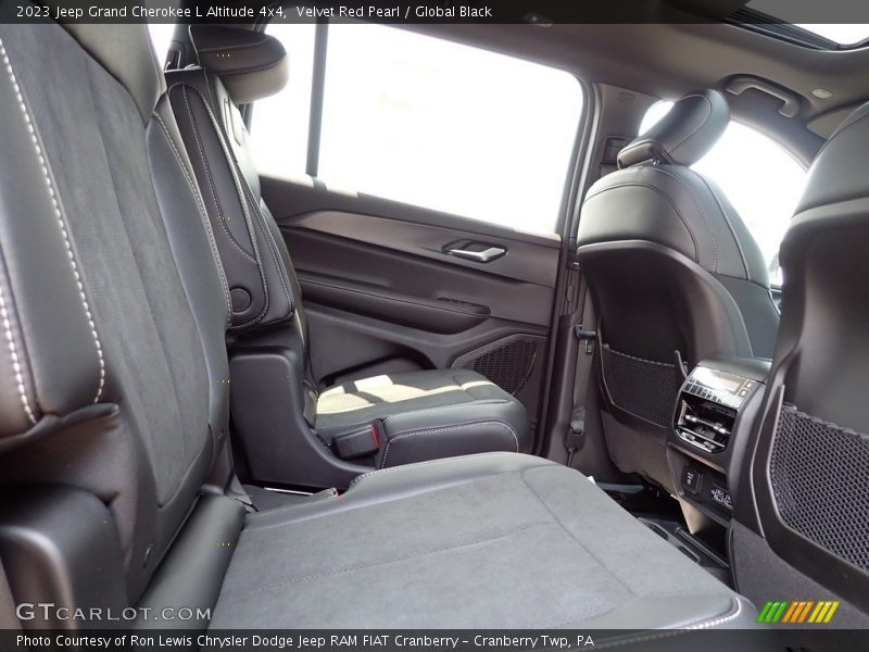 Velvet Red Pearl / Global Black 2023 Jeep Grand Cherokee L Altitude 4x4