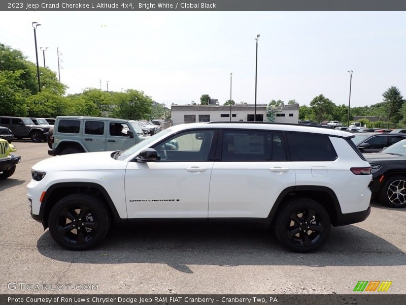 Bright White / Global Black 2023 Jeep Grand Cherokee L Altitude 4x4