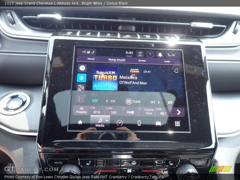 Bright White / Global Black 2023 Jeep Grand Cherokee L Altitude 4x4