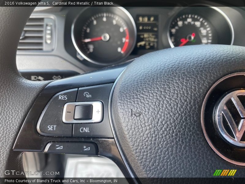 Cardinal Red Metallic / Titan Black 2016 Volkswagen Jetta S
