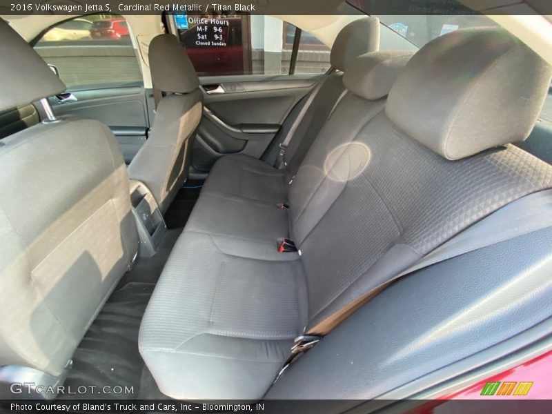 Cardinal Red Metallic / Titan Black 2016 Volkswagen Jetta S