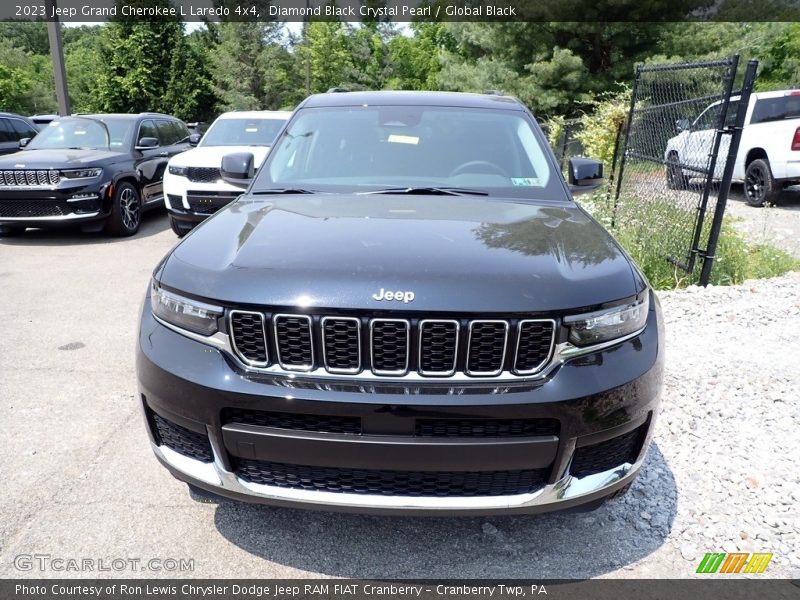 Diamond Black Crystal Pearl / Global Black 2023 Jeep Grand Cherokee L Laredo 4x4