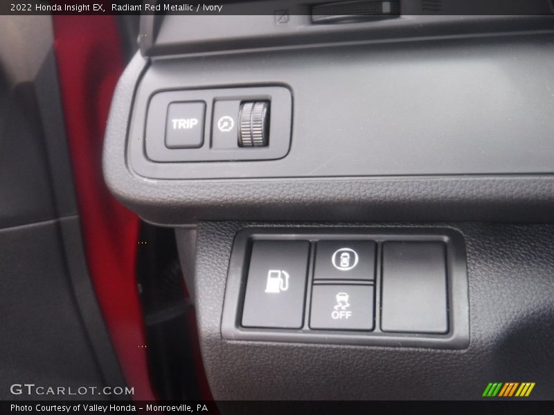 Radiant Red Metallic / Ivory 2022 Honda Insight EX