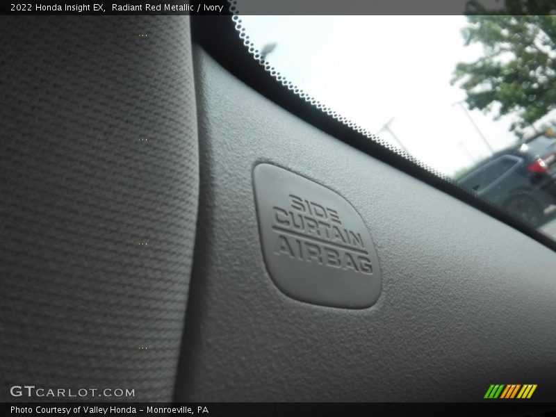 Radiant Red Metallic / Ivory 2022 Honda Insight EX