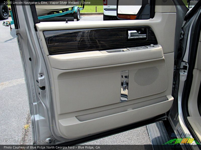 Vapor Silver Metallic / Stone 2008 Lincoln Navigator L Elite