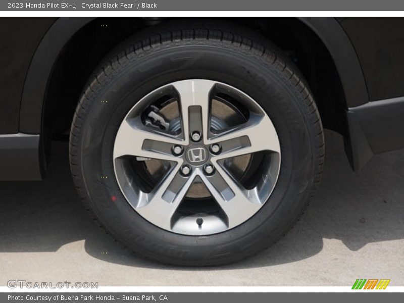  2023 Pilot EX-L Wheel