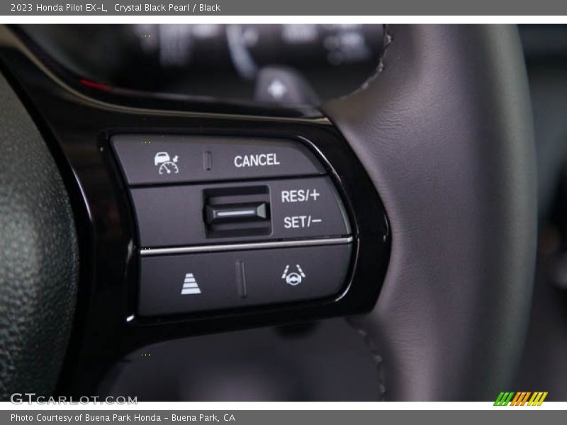  2023 Pilot EX-L Steering Wheel