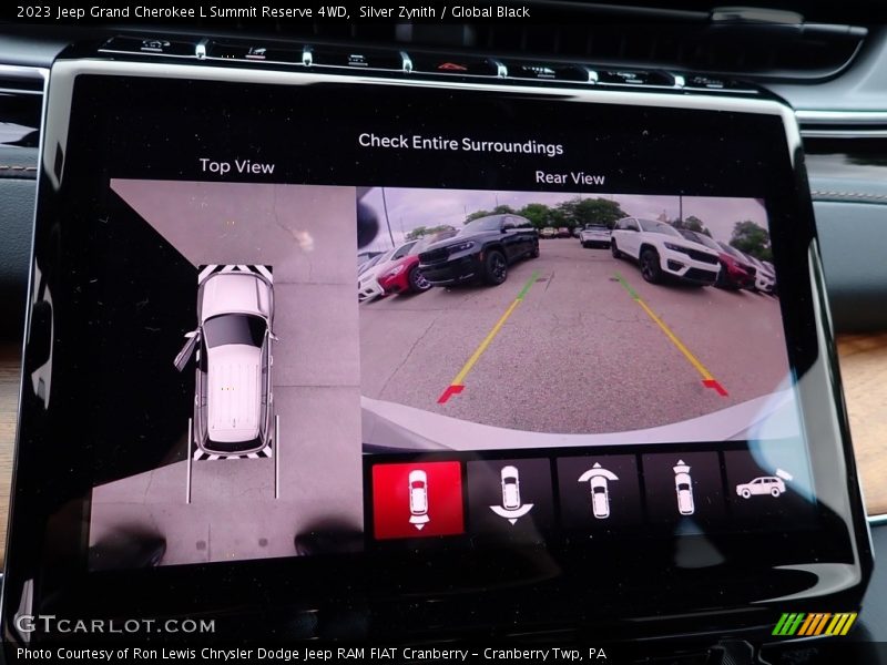 Controls of 2023 Grand Cherokee L Summit Reserve 4WD