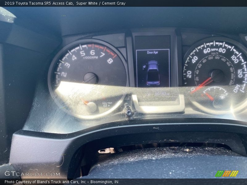 Super White / Cement Gray 2019 Toyota Tacoma SR5 Access Cab