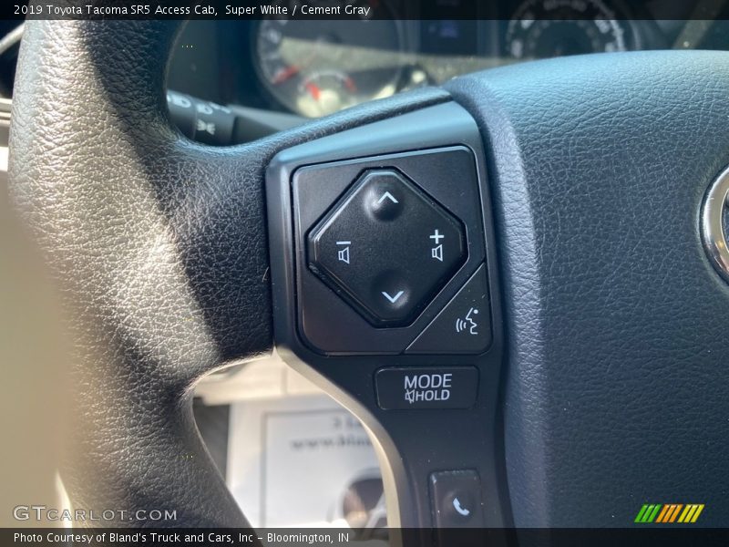Super White / Cement Gray 2019 Toyota Tacoma SR5 Access Cab