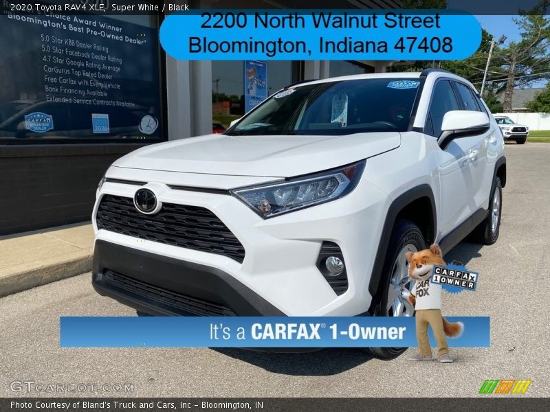 Super White / Black 2020 Toyota RAV4 XLE