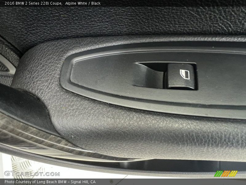Alpine White / Black 2016 BMW 2 Series 228i Coupe