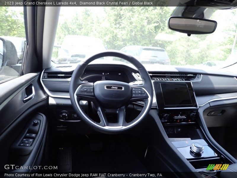 Diamond Black Crystal Pearl / Global Black 2023 Jeep Grand Cherokee L Laredo 4x4