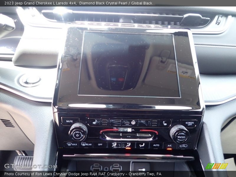Diamond Black Crystal Pearl / Global Black 2023 Jeep Grand Cherokee L Laredo 4x4