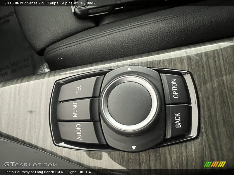 Controls of 2016 2 Series 228i Coupe