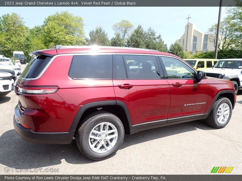 Velvet Red Pearl / Global Black 2023 Jeep Grand Cherokee L Laredo 4x4
