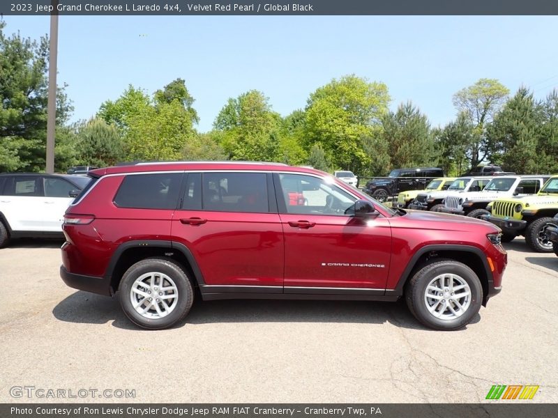Velvet Red Pearl / Global Black 2023 Jeep Grand Cherokee L Laredo 4x4