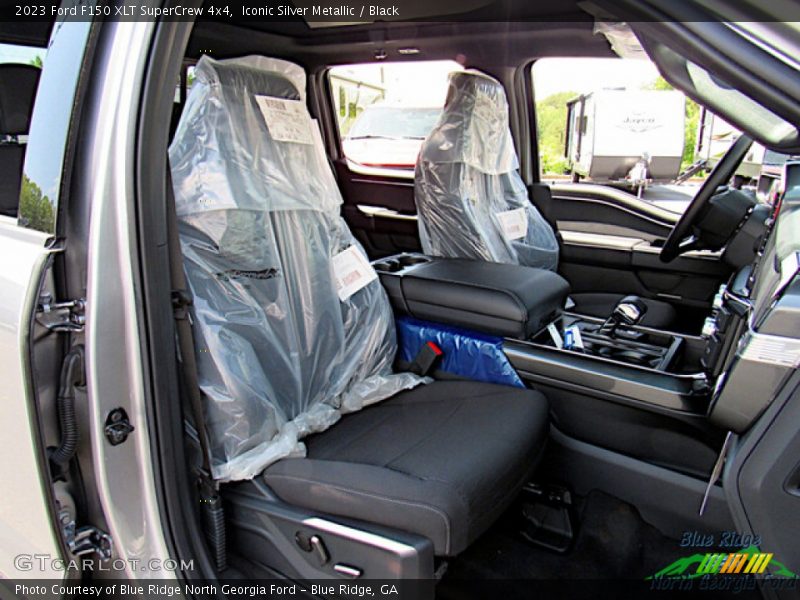 Iconic Silver Metallic / Black 2023 Ford F150 XLT SuperCrew 4x4