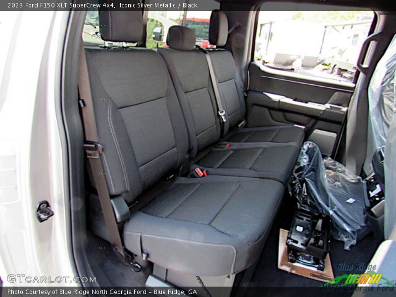Iconic Silver Metallic / Black 2023 Ford F150 XLT SuperCrew 4x4