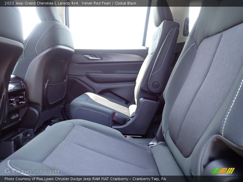 Velvet Red Pearl / Global Black 2023 Jeep Grand Cherokee L Laredo 4x4