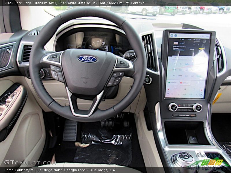 Star White Metallic Tri-Coat / Medium Soft Ceramic 2023 Ford Edge Titanium AWD