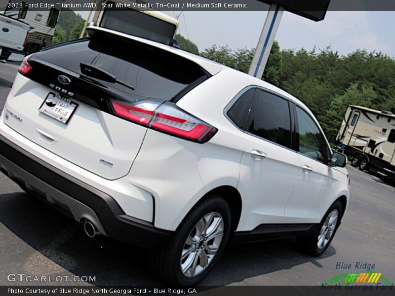 Star White Metallic Tri-Coat / Medium Soft Ceramic 2023 Ford Edge Titanium AWD