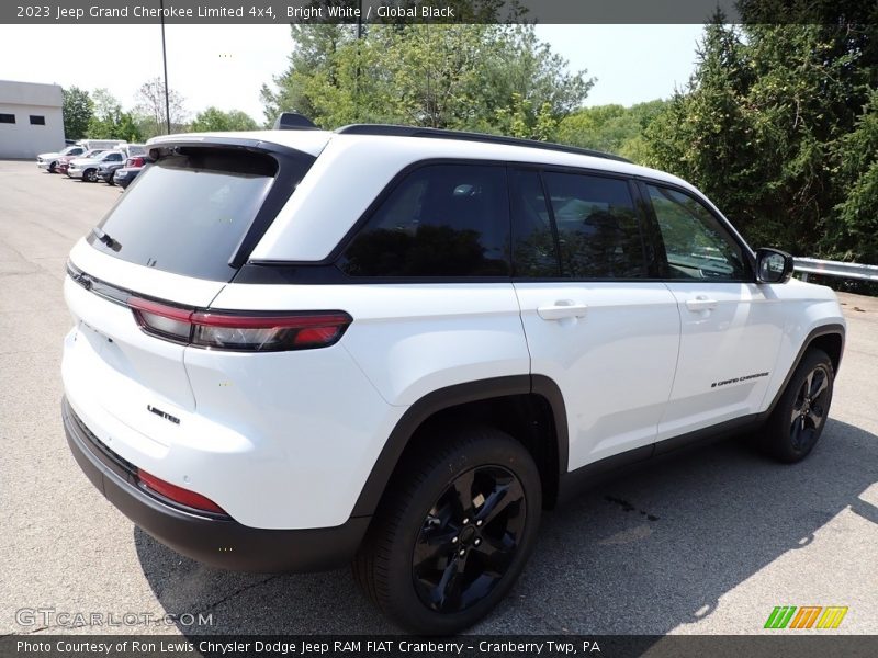 Bright White / Global Black 2023 Jeep Grand Cherokee Limited 4x4