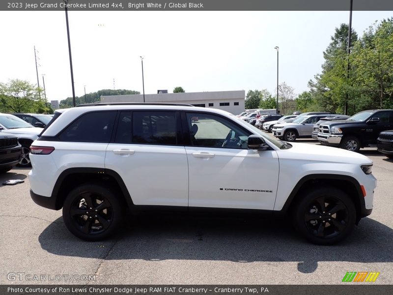 Bright White / Global Black 2023 Jeep Grand Cherokee Limited 4x4