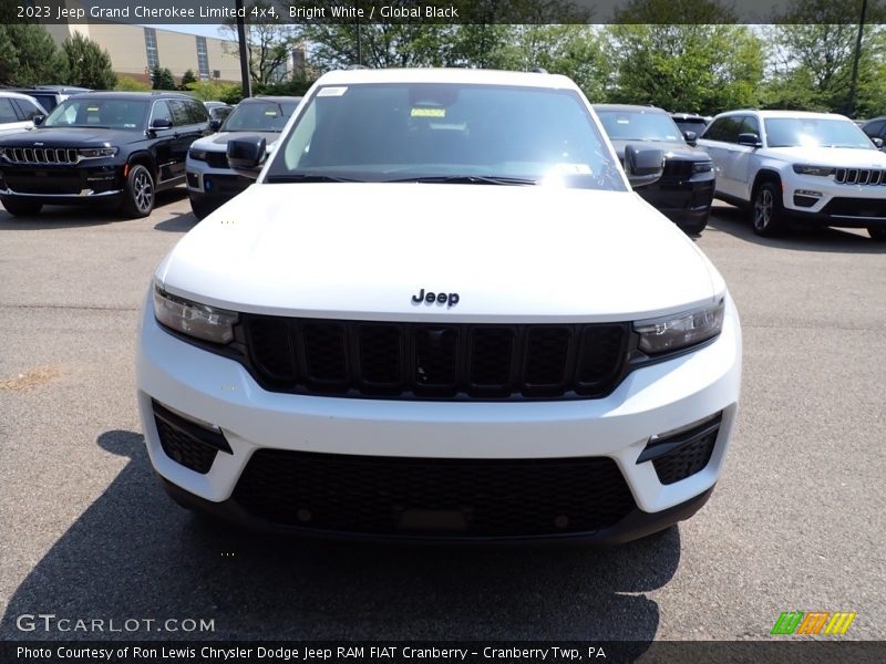Bright White / Global Black 2023 Jeep Grand Cherokee Limited 4x4