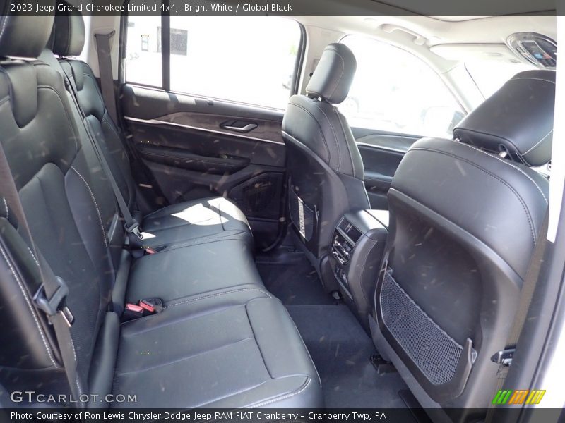 Bright White / Global Black 2023 Jeep Grand Cherokee Limited 4x4