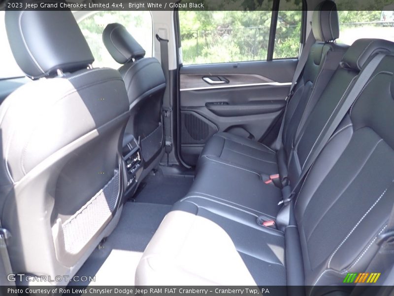 Bright White / Global Black 2023 Jeep Grand Cherokee Limited 4x4