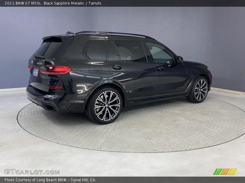 Black Sapphire Metallic / Tartufo 2021 BMW X7 M50i