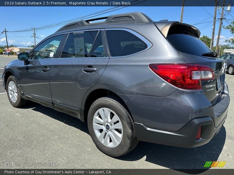 Magnetite Gray Metallic / Slate Black 2019 Subaru Outback 2.5i Premium