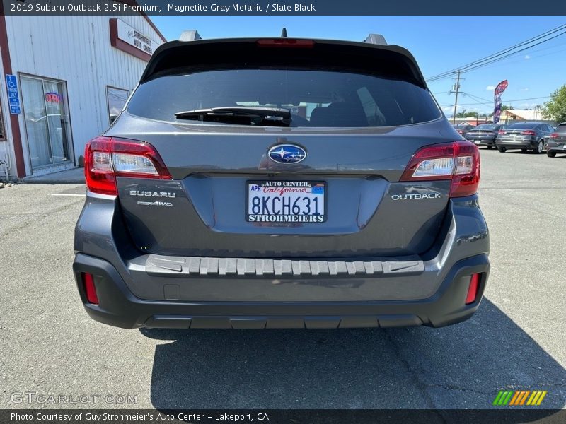 Magnetite Gray Metallic / Slate Black 2019 Subaru Outback 2.5i Premium