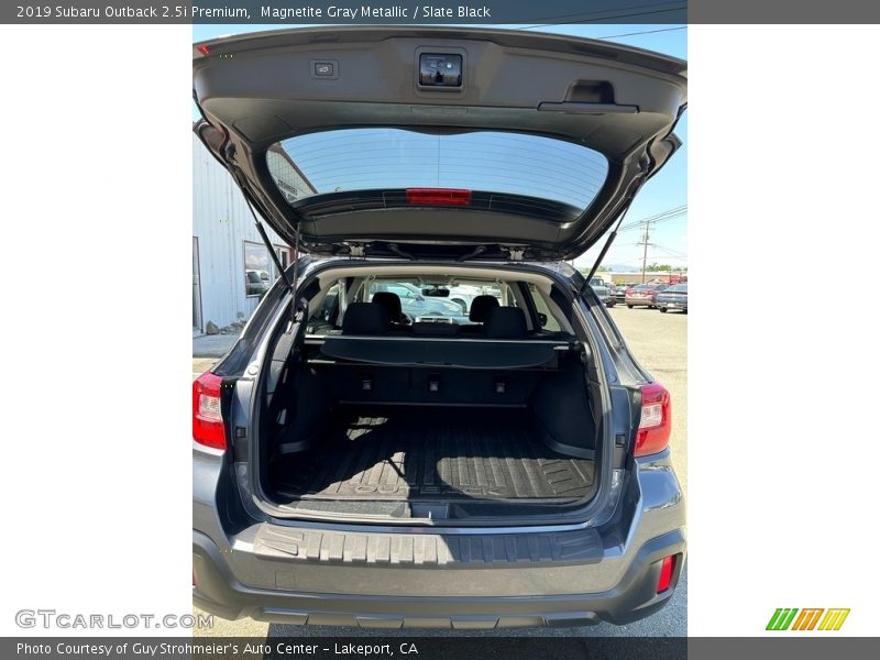 Magnetite Gray Metallic / Slate Black 2019 Subaru Outback 2.5i Premium