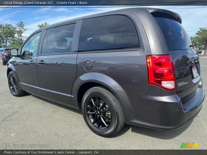 Granite Pearl / Black 2019 Dodge Grand Caravan SXT