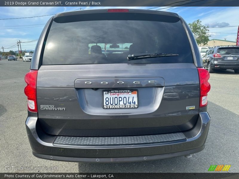 Granite Pearl / Black 2019 Dodge Grand Caravan SXT