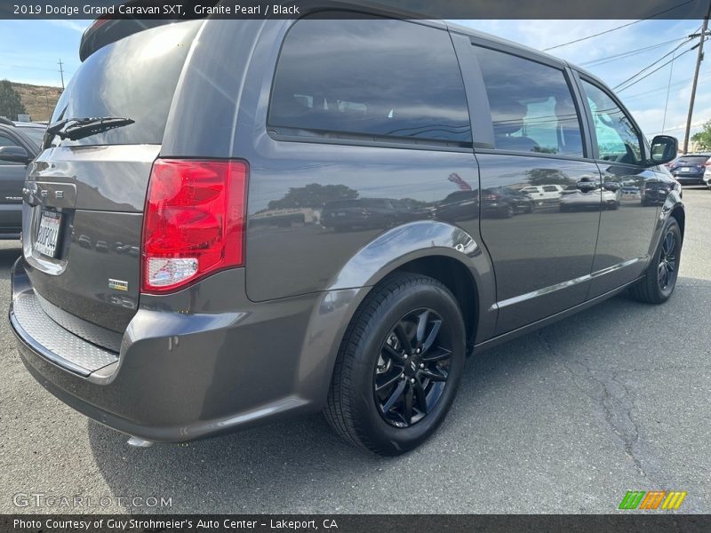 Granite Pearl / Black 2019 Dodge Grand Caravan SXT