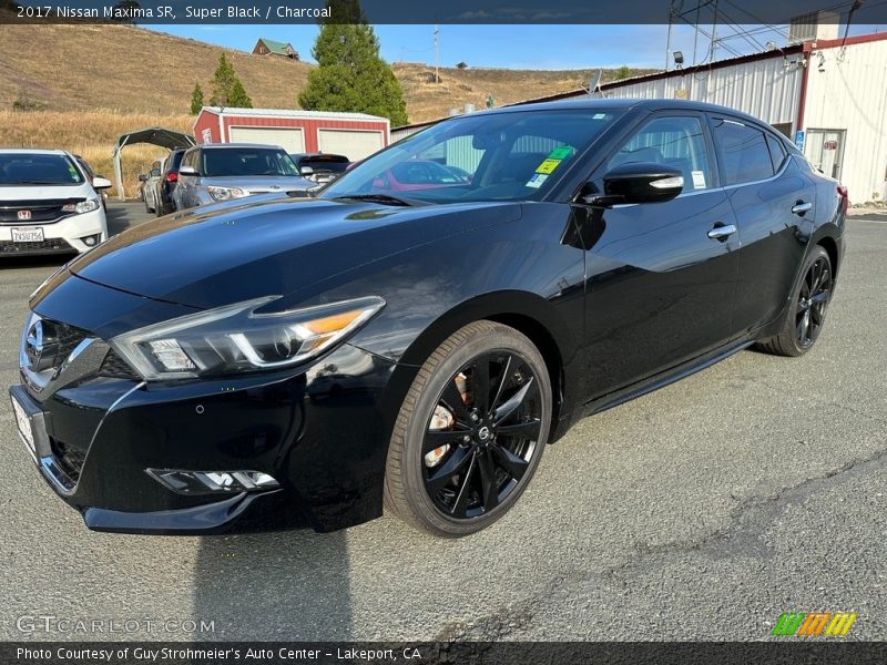 Super Black / Charcoal 2017 Nissan Maxima SR