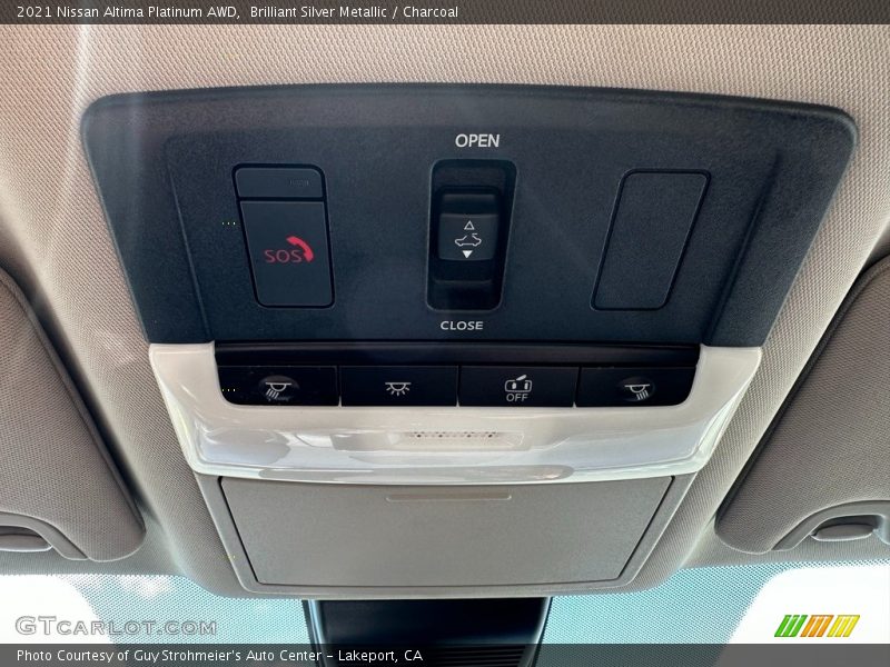 Brilliant Silver Metallic / Charcoal 2021 Nissan Altima Platinum AWD