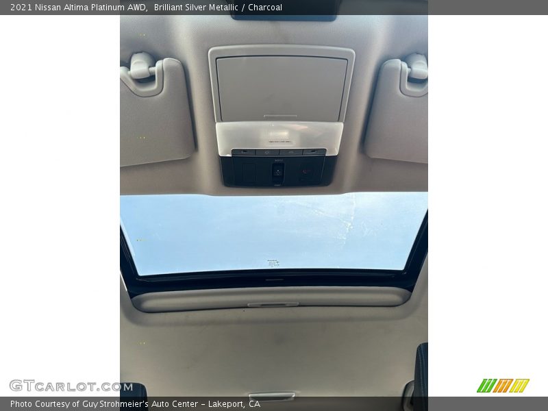 Brilliant Silver Metallic / Charcoal 2021 Nissan Altima Platinum AWD