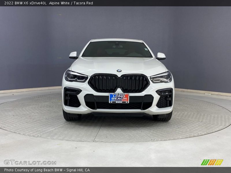 Alpine White / Tacora Red 2022 BMW X6 xDrive40i