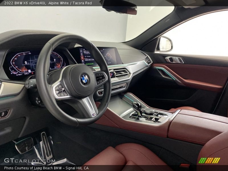 Front Seat of 2022 X6 xDrive40i