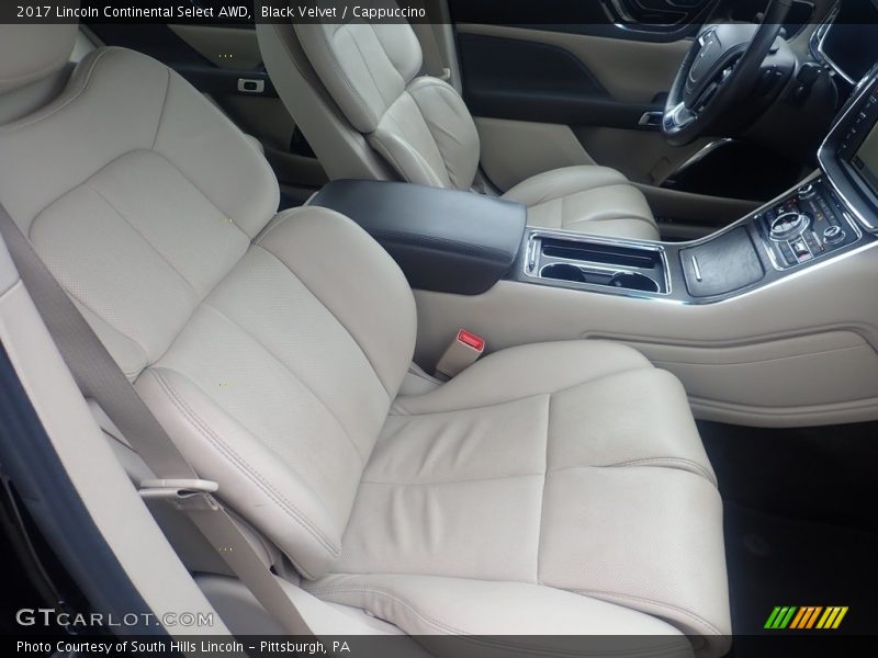 Front Seat of 2017 Continental Select AWD