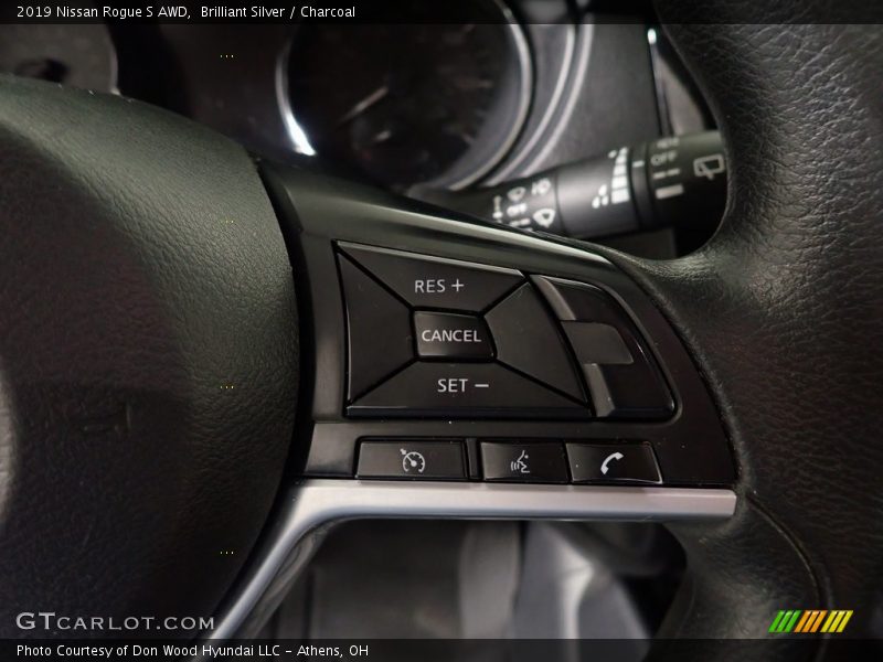  2019 Rogue S AWD Steering Wheel