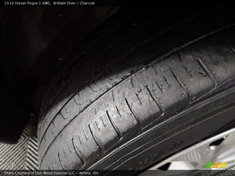 Brilliant Silver / Charcoal 2019 Nissan Rogue S AWD