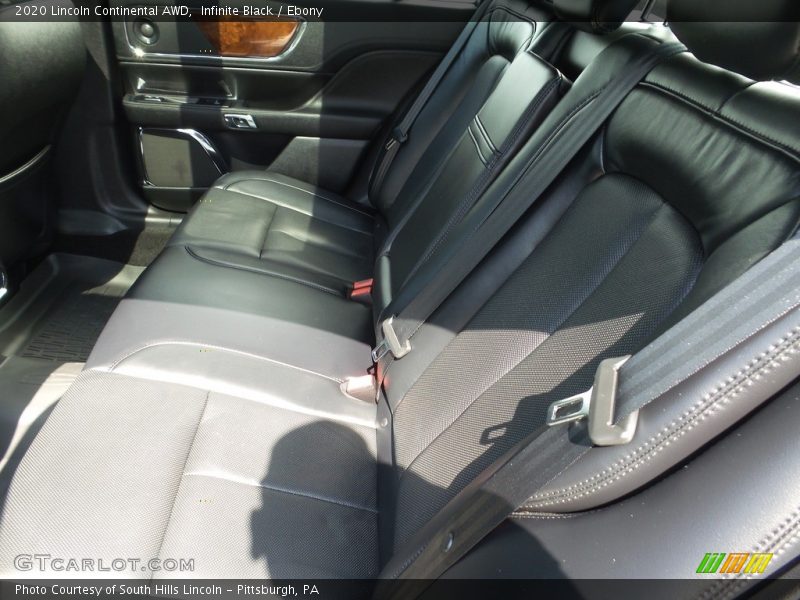 Infinite Black / Ebony 2020 Lincoln Continental AWD
